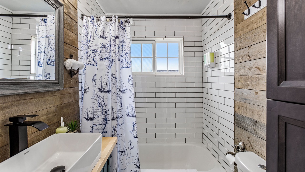 Photo of Bathroom in Cedar Lane