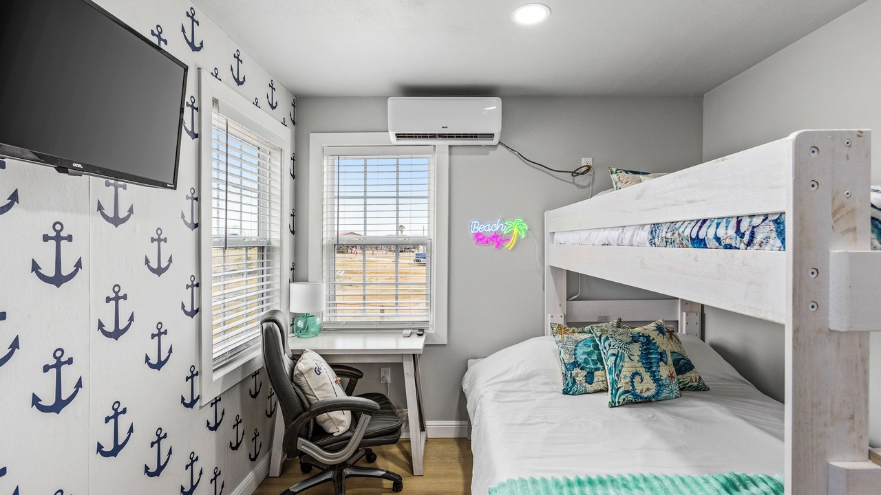 Photo of Bedroom in Cedar Lane