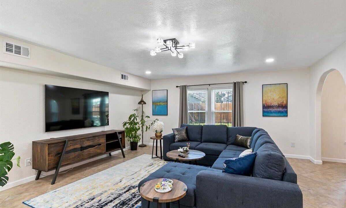 Photo of Livingroom in MacGregor