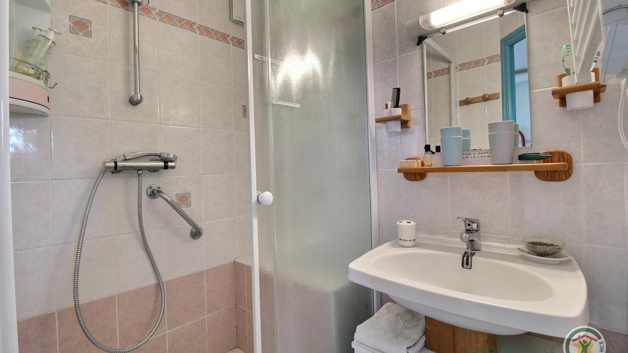 Photo of Bathroom in Pledran