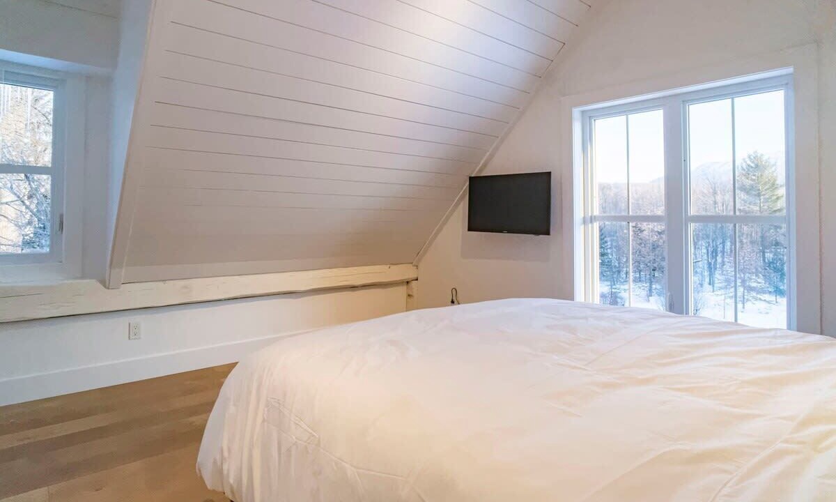 Photo of Bedroom in Bromont