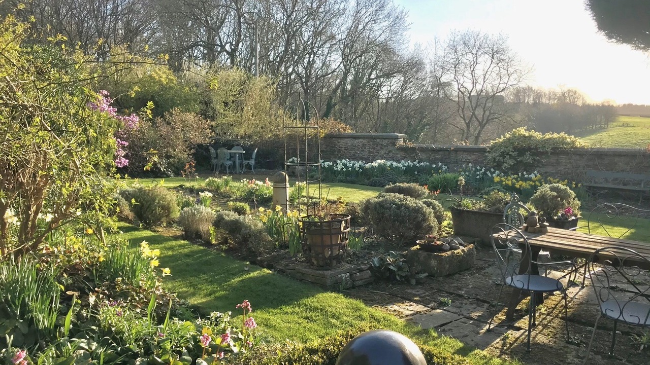 Photo of Others in Grimstone