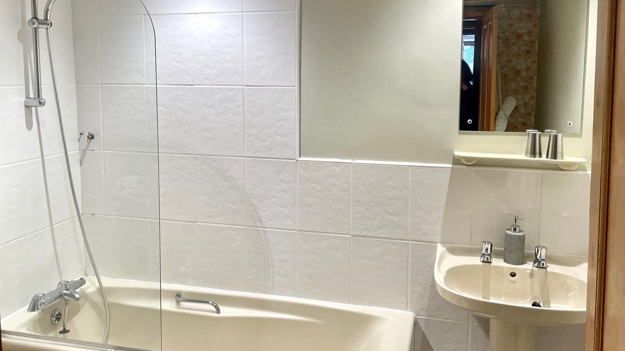 Photo of Bathroom in Grimstone