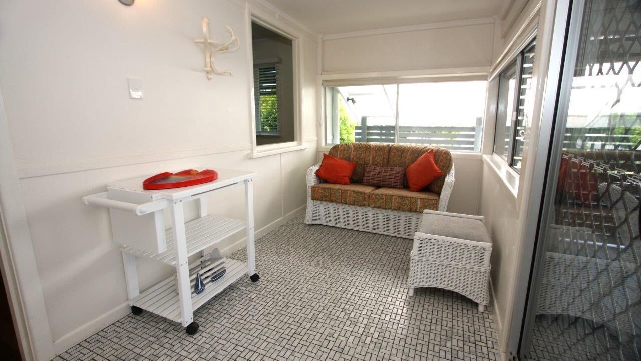 Photo of Livingroom in Moffat Beach