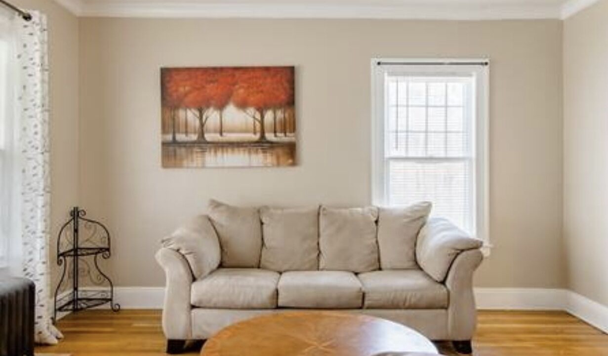 Photo of Livingroom in Cleveland