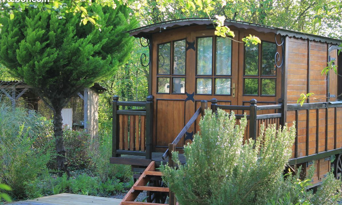 Photo of Outdoor in Brehal