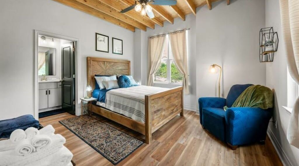 Photo of Bedroom in Downtown