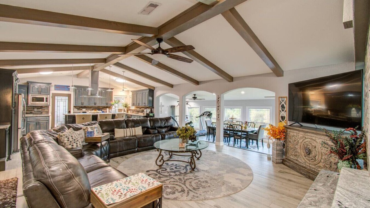 Photo of Livingroom in Wild Peach Village