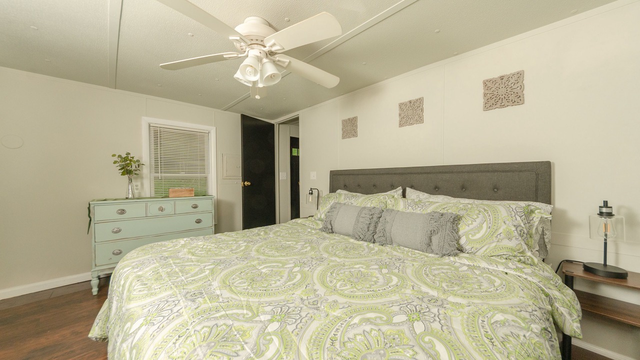 Photo of Bedroom in Wrightsville