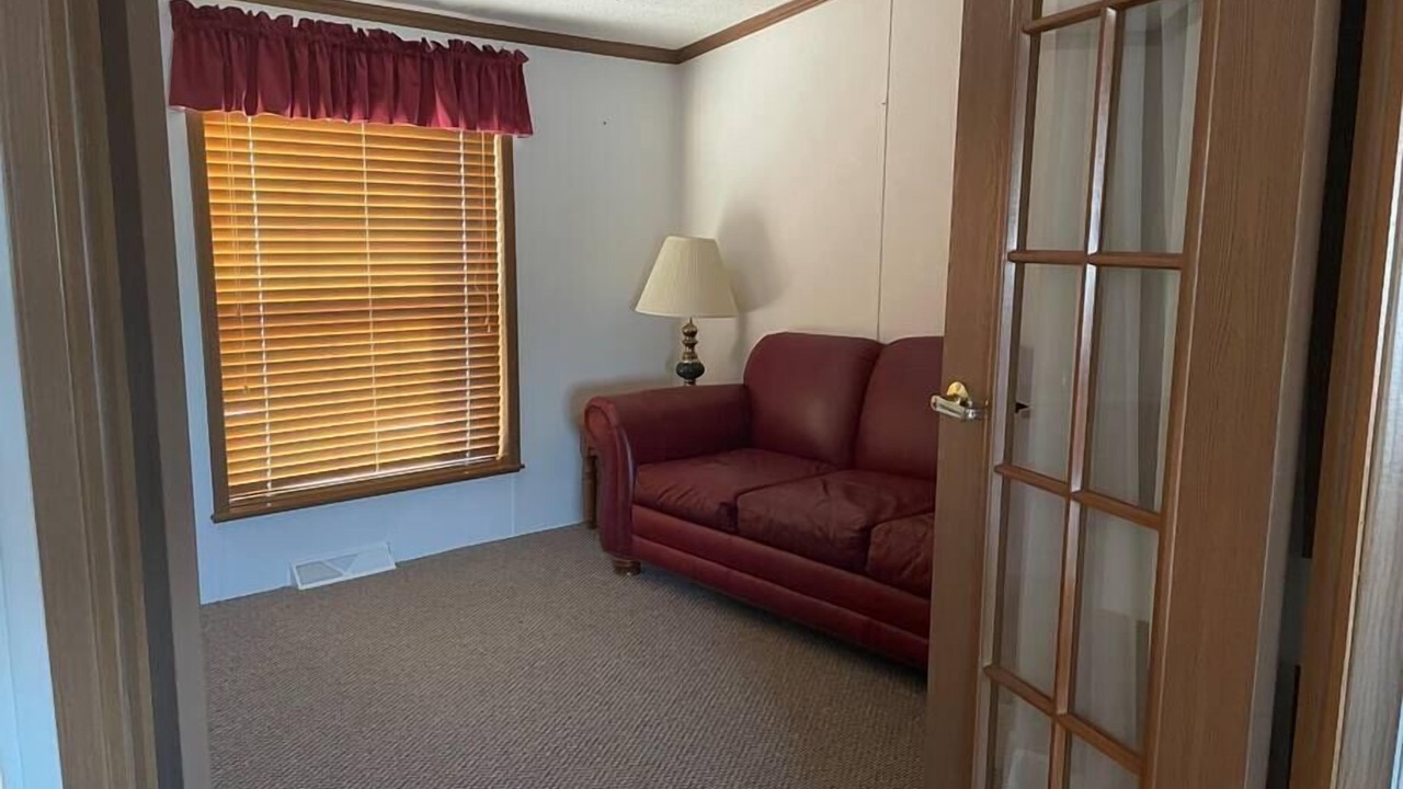 Photo of Livingroom in Clinton