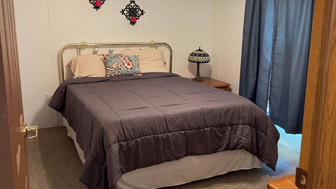 Photo of Bedroom in Clinton