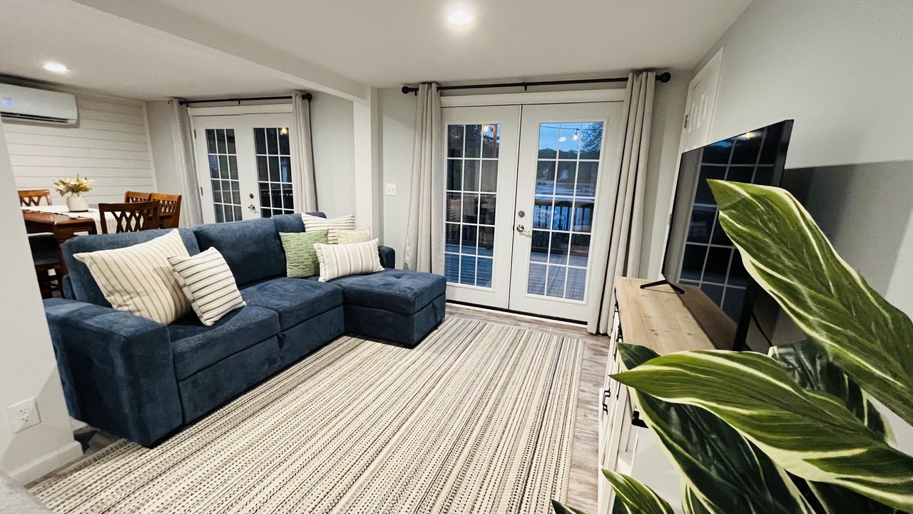 Photo of Livingroom in Montville