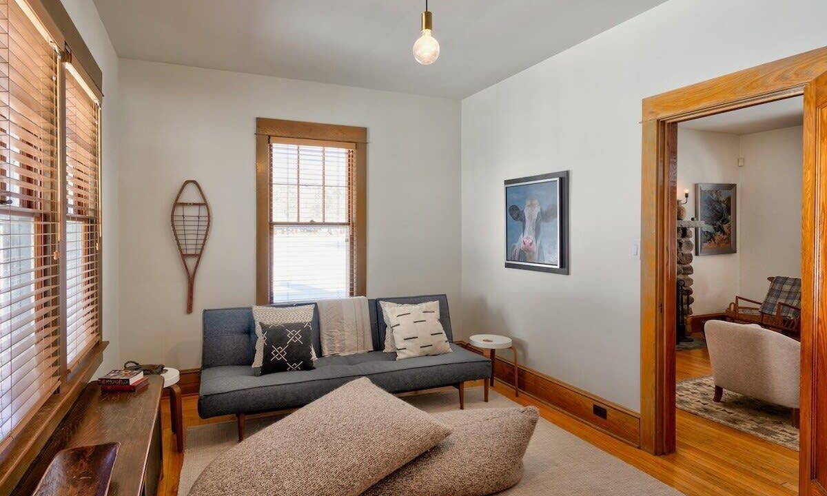 Photo of Livingroom in Youngsville