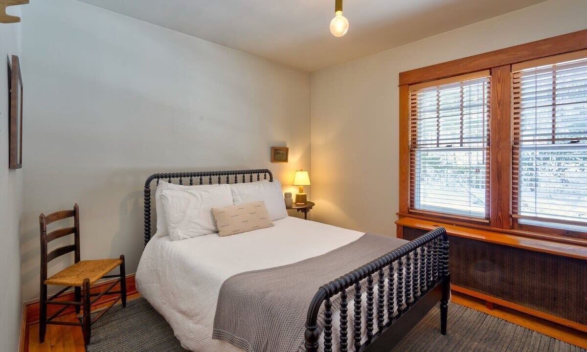 Photo of Bedroom in Youngsville