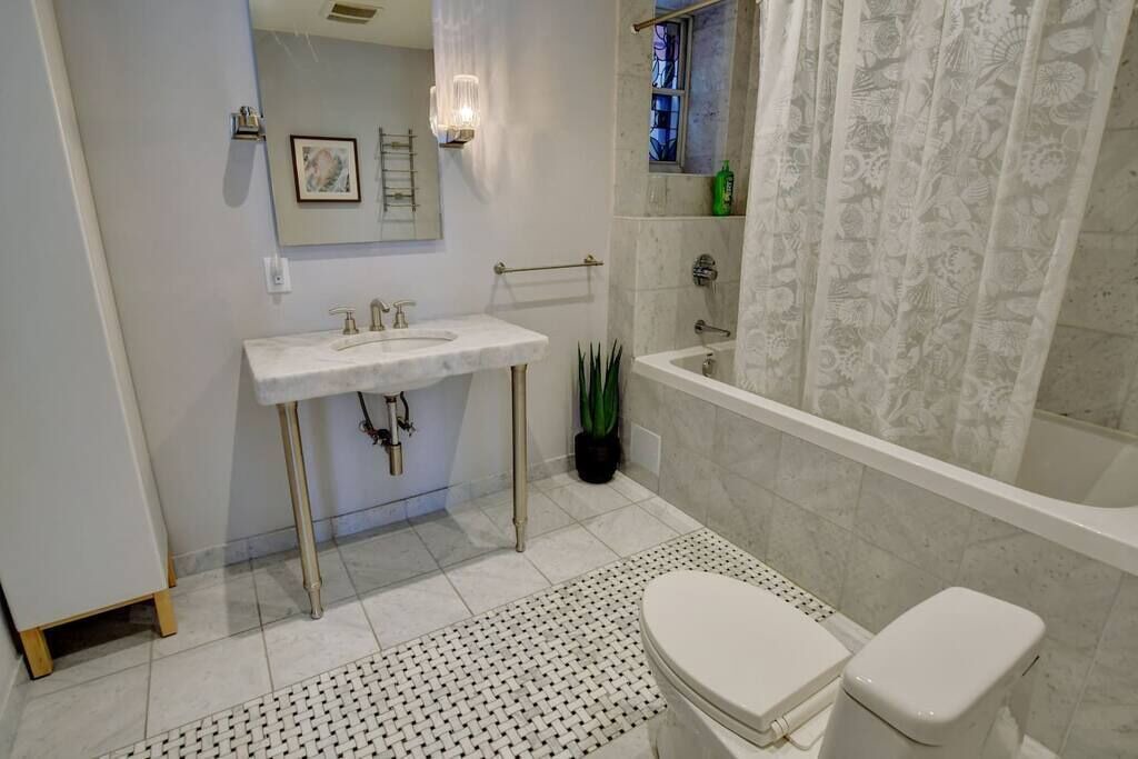 Photo of Bathroom in Downtown Montreal