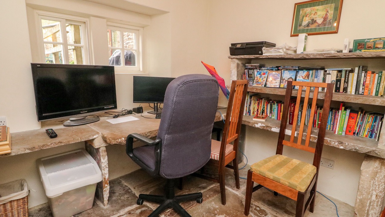 Photo of Others in Horsehouse