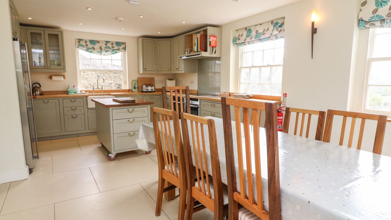 Photo of Others in Horsehouse