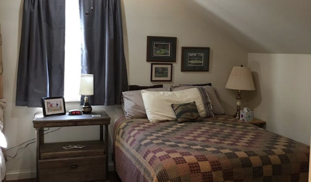 Photo of Bedroom in Higden