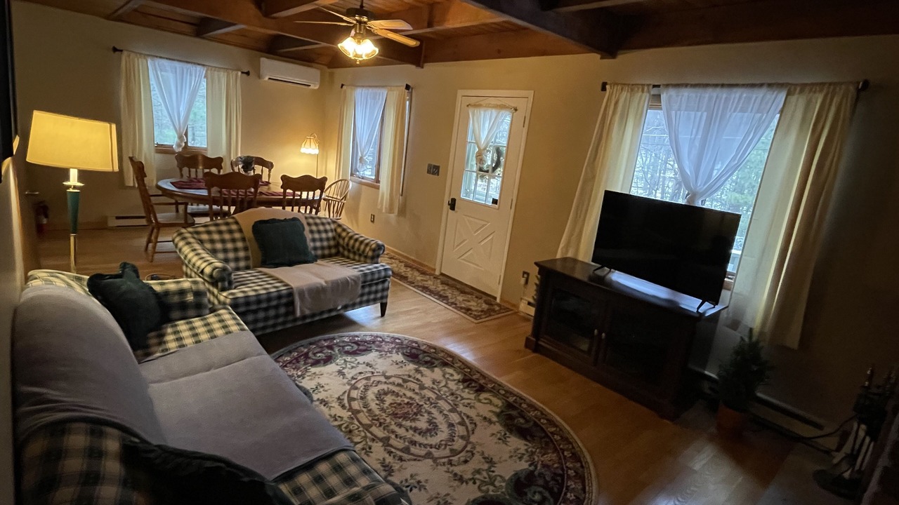 Photo of Livingroom in Dingmans Ferry