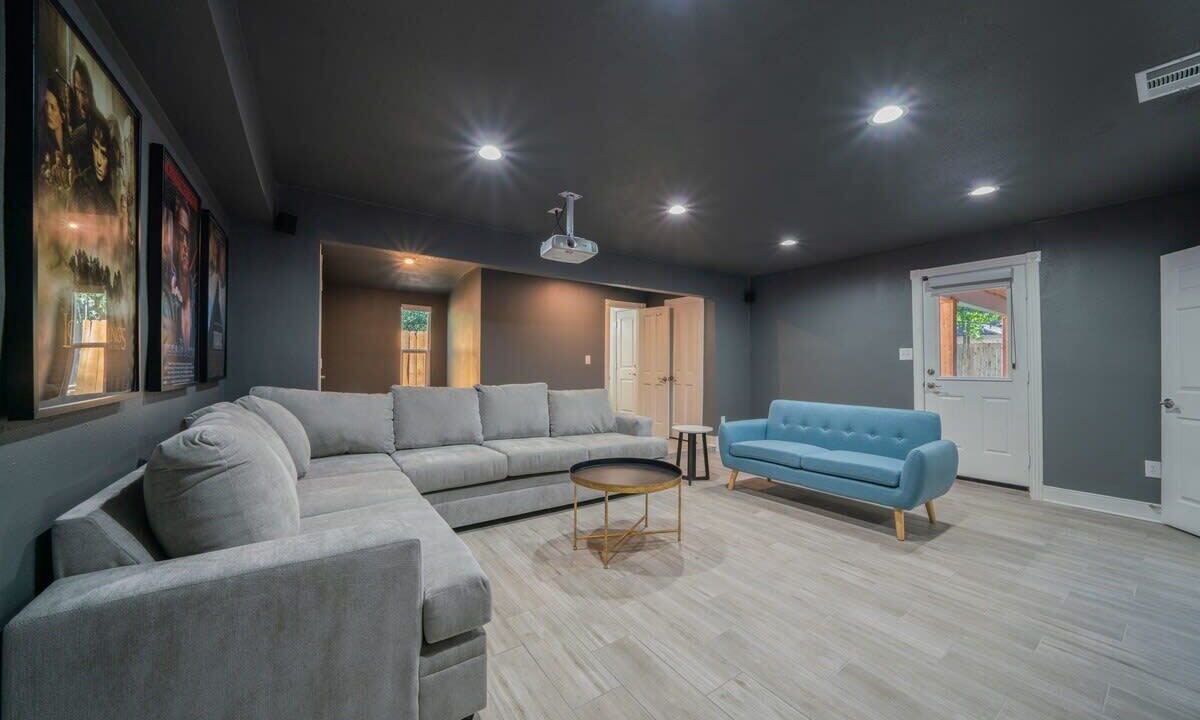 Photo of Livingroom in Jersey Village