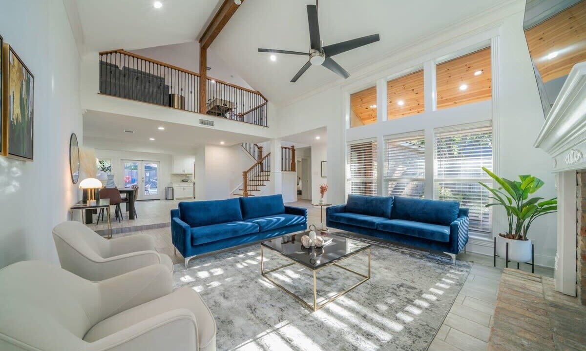 Photo of Livingroom in Jersey Village
