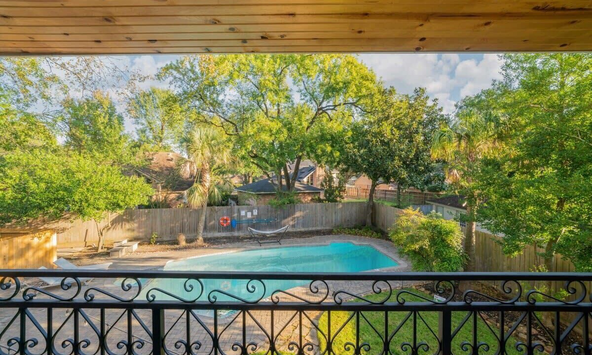 Photo of Outdoor in Jersey Village