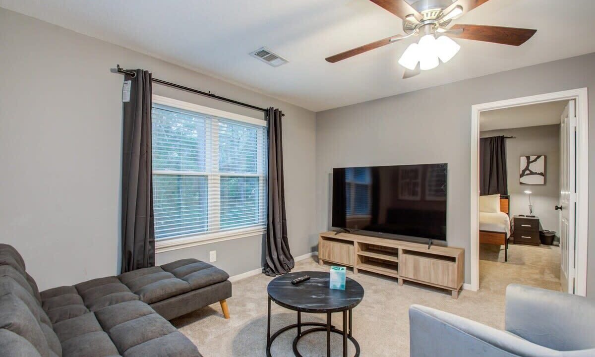 Photo of Bedroom in Alden Bridge