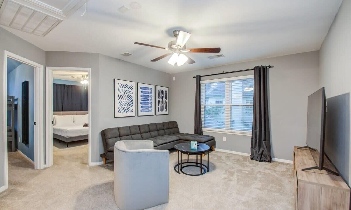 Photo of Bedroom in Alden Bridge