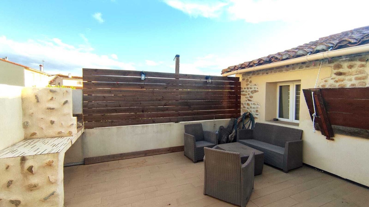Photo of Patio Balcony in Brouilla