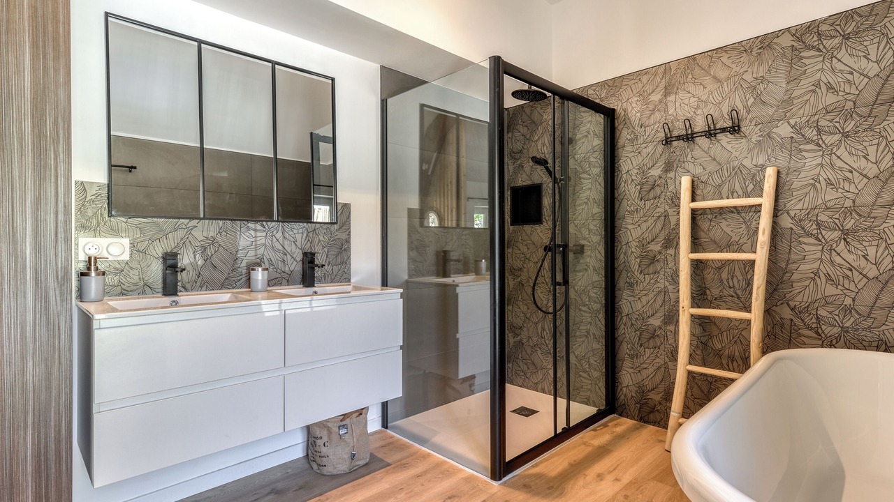 Photo of Bathroom in Peyriac-de-Mer