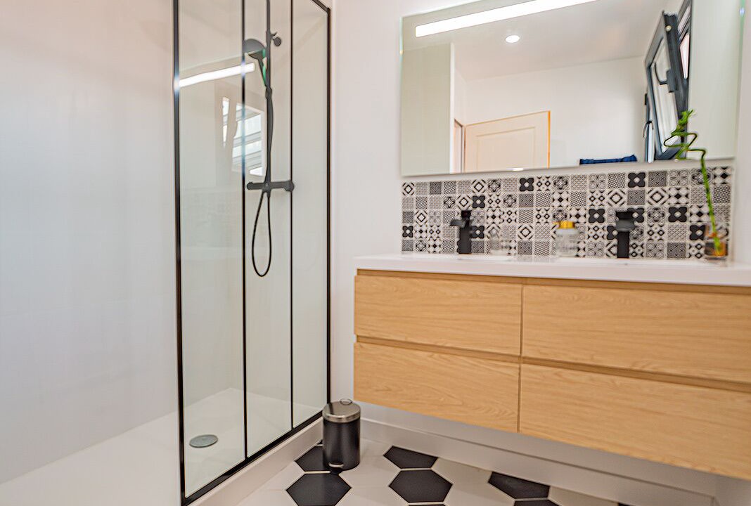 Photo of Bathroom in Libourne