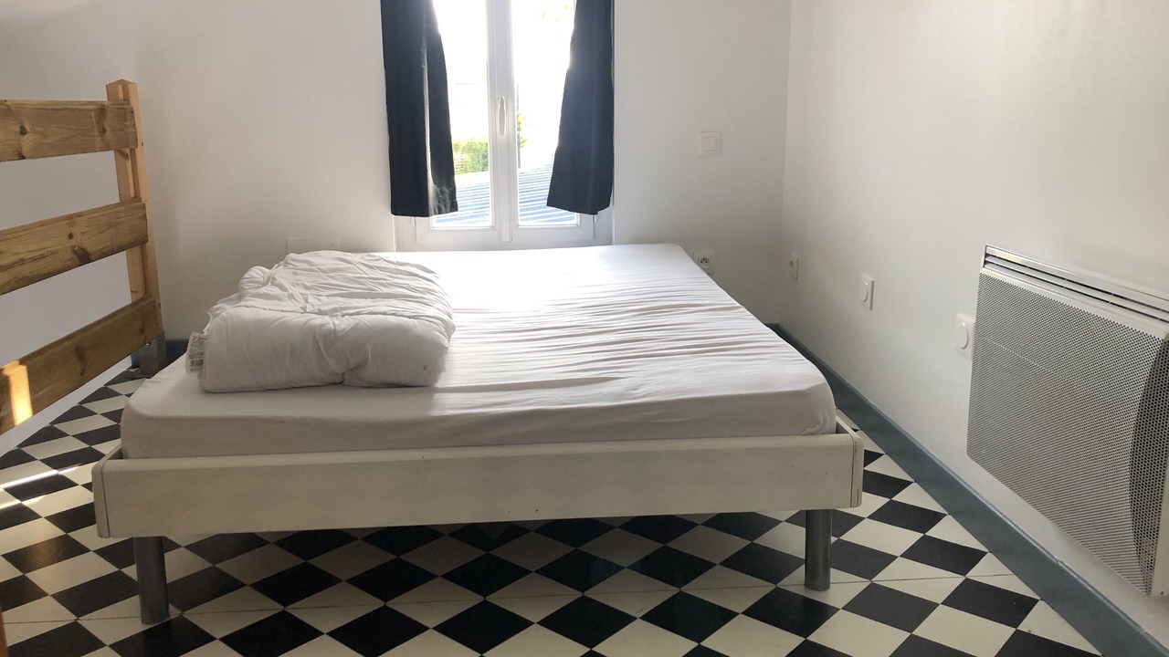 Photo of Bedroom in Henin-Beaumont
