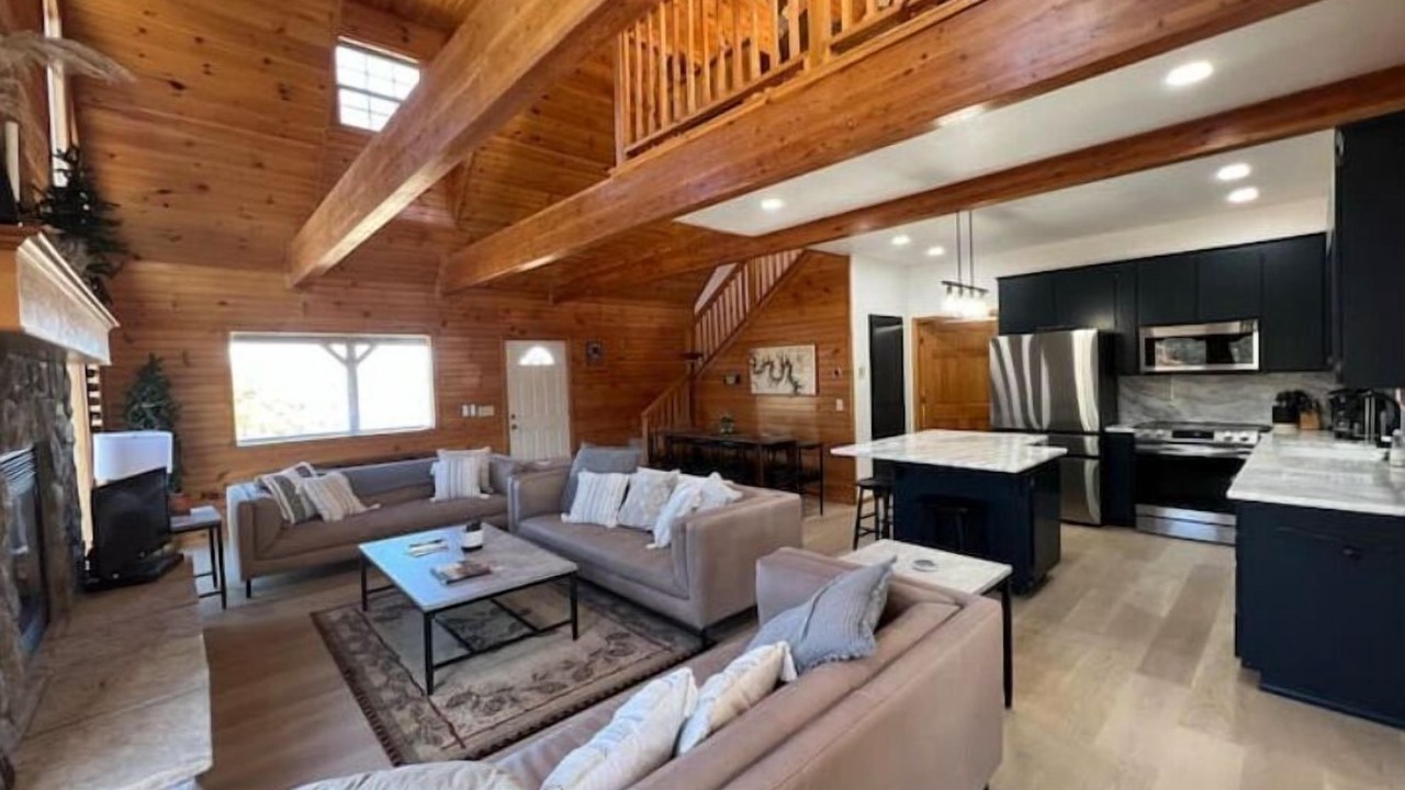 Photo of Livingroom in Eagle Rock