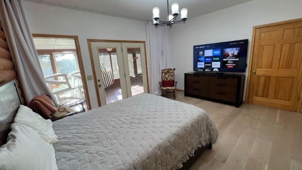 Photo of Bedroom in Eagle Rock