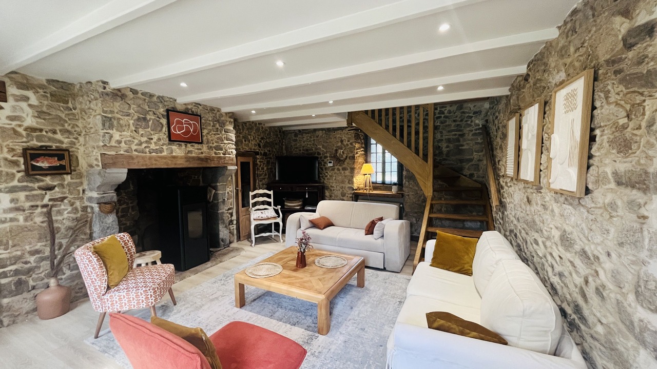 Photo of Livingroom in Tourville-sur-Sienne