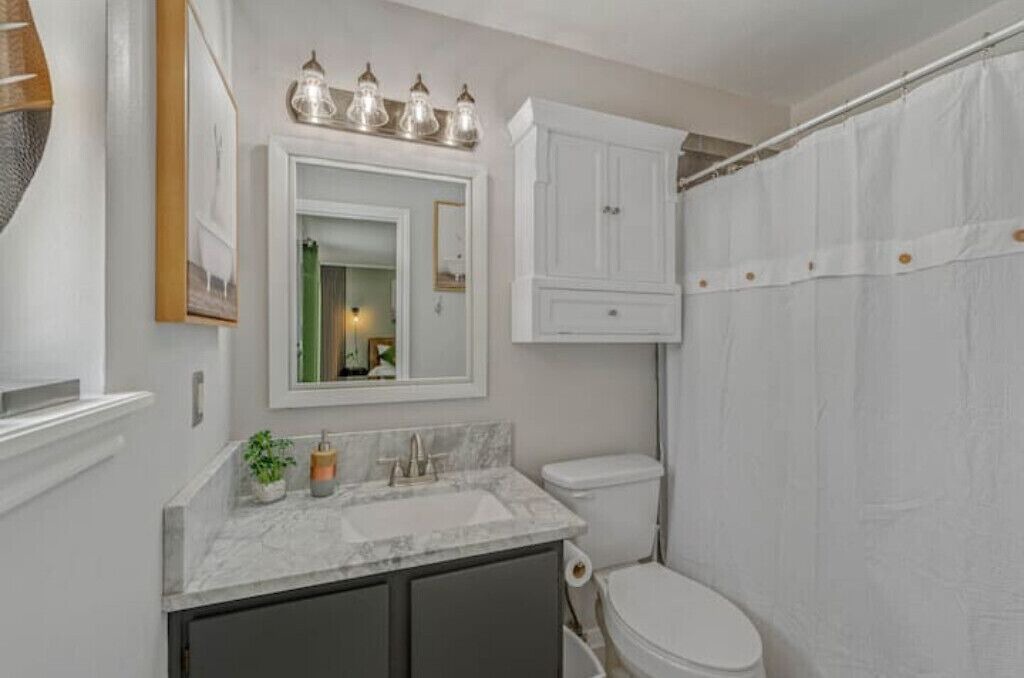Photo of Bathroom in Southwood Valley