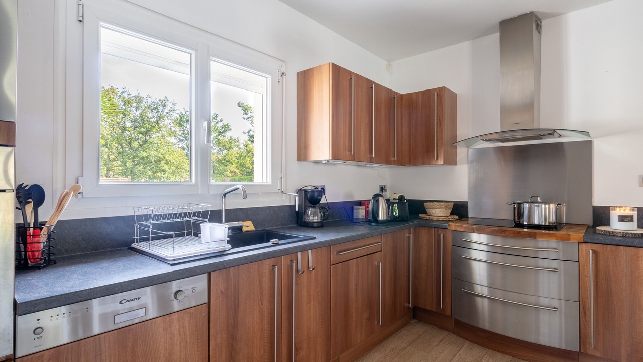 Photo of Kitchen in Saint-Jean-d'Illac