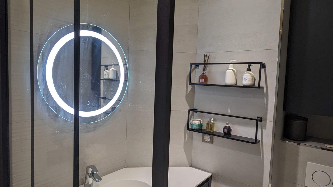 Photo of Bathroom in Saint-Denis