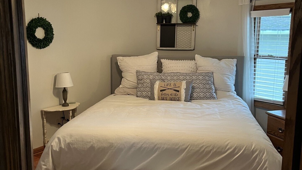 Photo of Bedroom in Cedar Lake