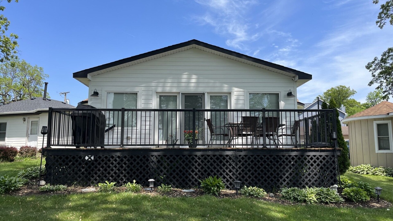 Photo of Outdoor in Cedar Lake