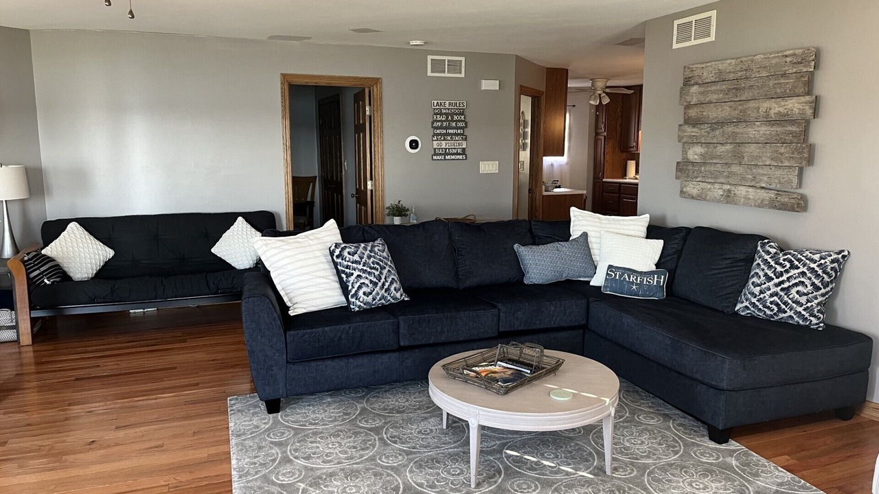 Photo of Livingroom in Cedar Lake