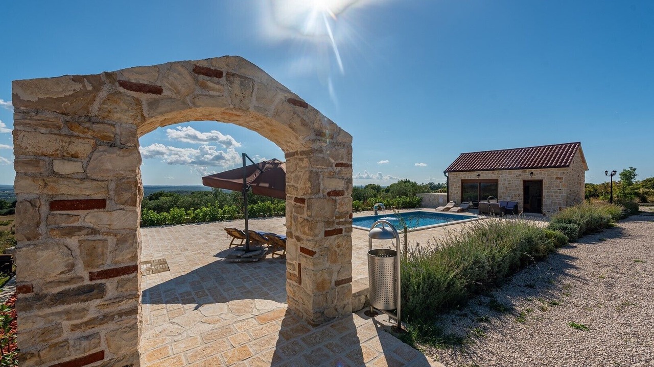 Photo of Patio Balcony in Slivnica