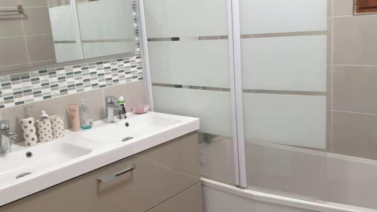 Photo of Bathroom in Chelles