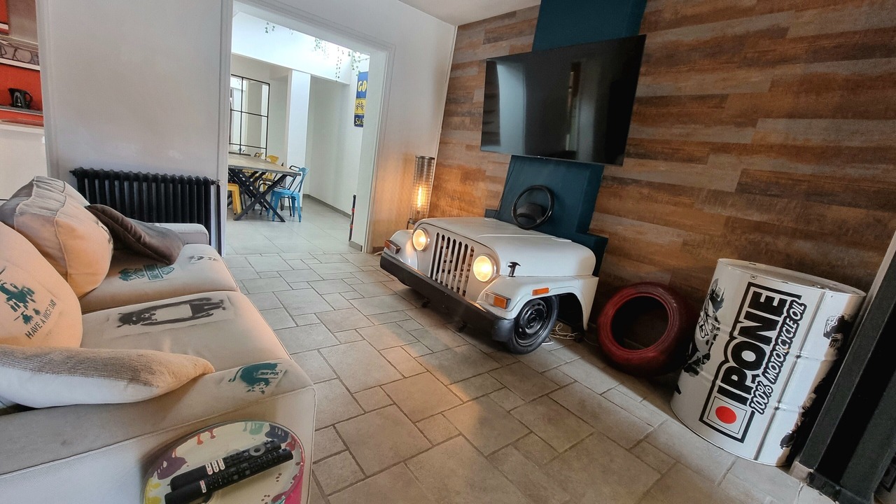 Photo of Livingroom in Lens