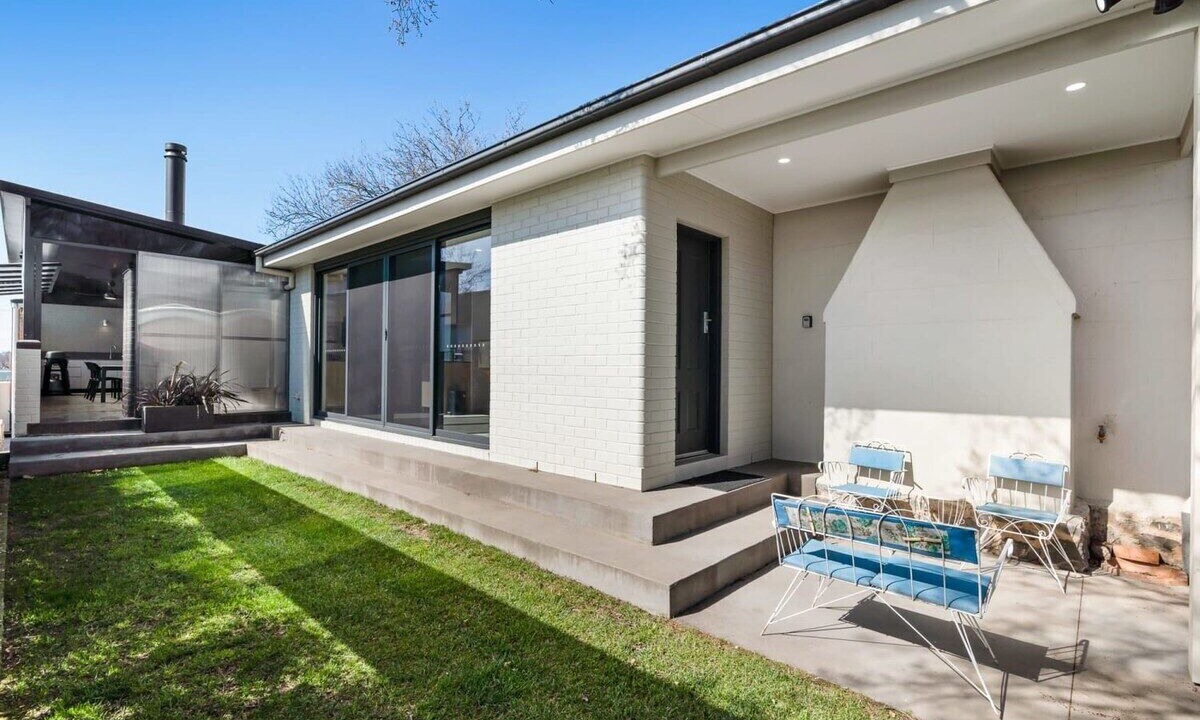 Photo of Patio Balcony in Orange