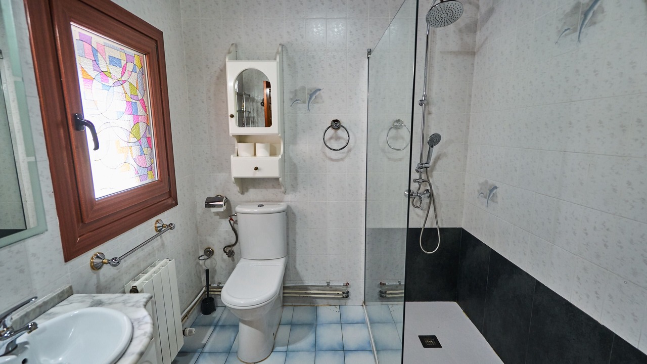 Photo of Bathroom in Arrankudiaga