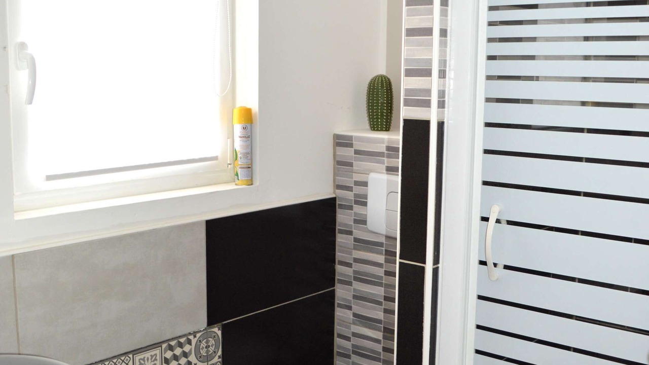 Photo of Bathroom in Luc-sur-Mer