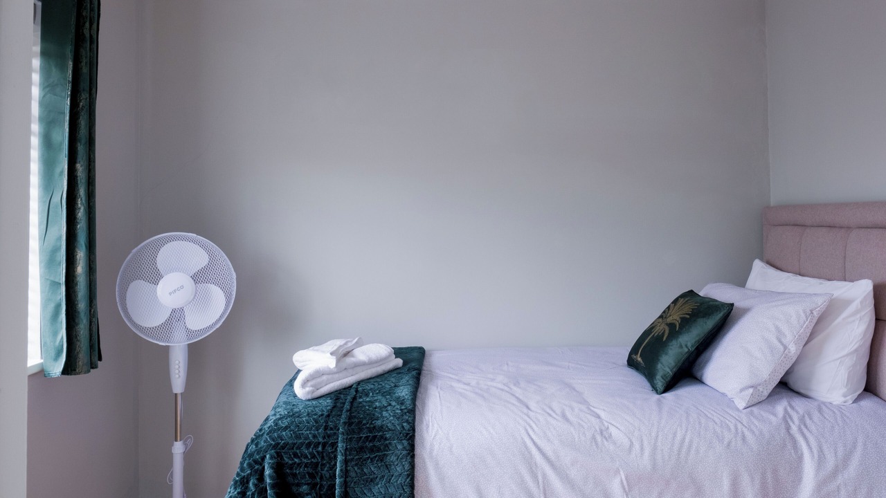 Photo of Bedroom in Cleedownton