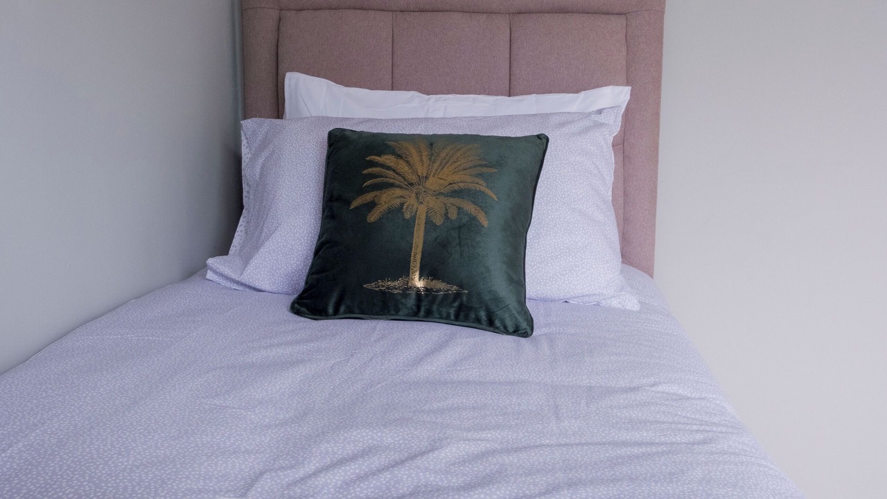 Photo of Bedroom in Cleedownton