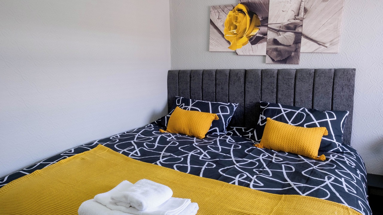 Photo of Bedroom in Cleedownton